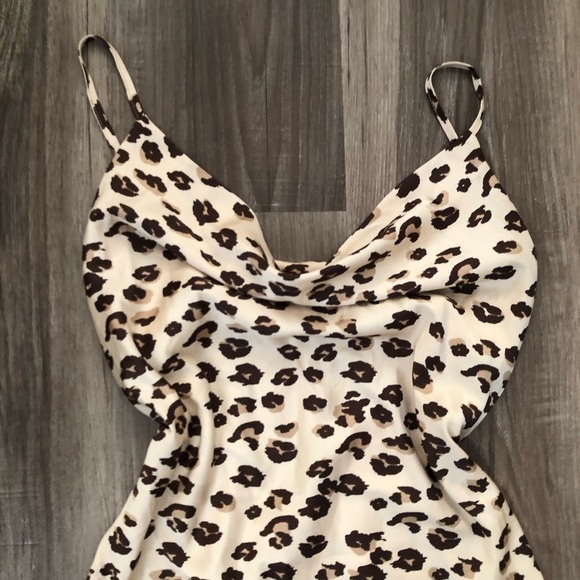 Forever 21 cream cheetah print cowl neck dress size small - Picture 2 of 6